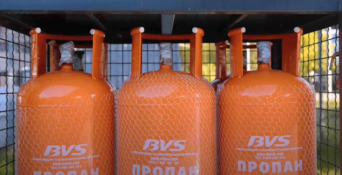 Газові балони на АЗС BVS — зручність для побутових потреб